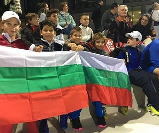 Българчета със седем купи на турнир в академията на Надал